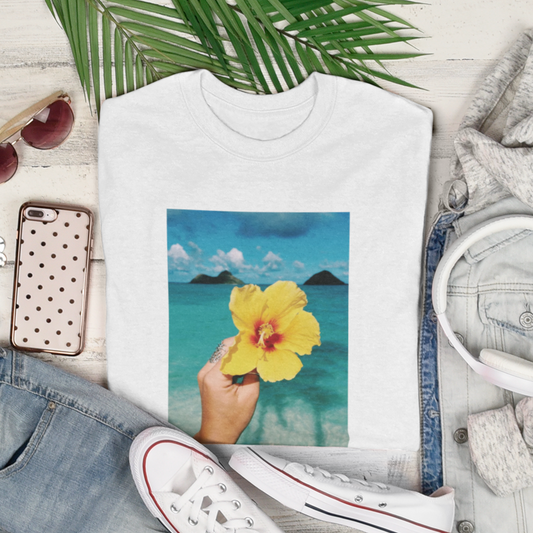 yellow daisy t-shirt